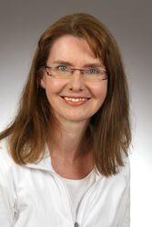 Dr. Ariane Kruse-Irle Dr. Ariane Kruse-Irle